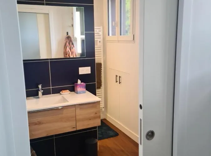 La Du Bosquet * לה מאנש