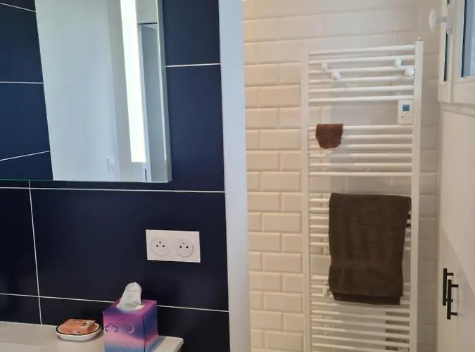 La Du Bosquet * לה מאנש